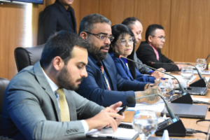 Vereadores mantém vetos de Braide e professores terão rateio de R$ 97 milhões do Fundef