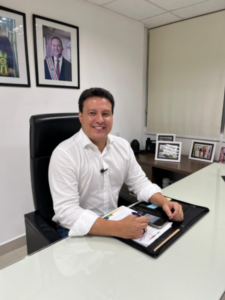 Em artigo, Camarão destaca queda do analfabetismo no Maranhão