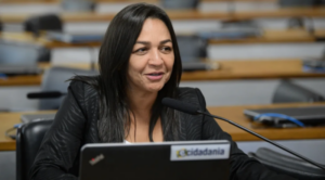 Eliziane recebe senadoras em jantar para prospectar votos pró-Dino
