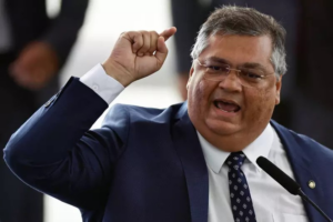 Dino pode ter que explicar na Câmara sumiço de imagens do 8/1