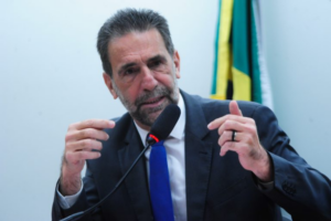 Filas intermináveis na marcação de consultas em São Luís