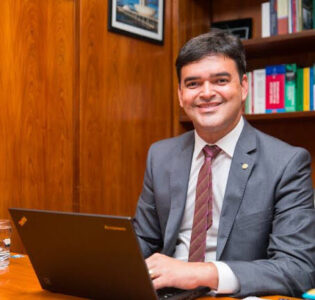 Rubens dispara: “Duvido que alguém saiba quais as propostas de Braide para São Luís