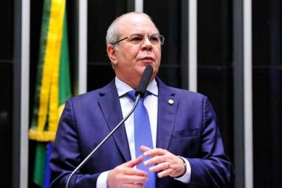 Vídeo: Hildo Rocha, vice-prefeita, vereadora e ex-prefeito de Presidente Juscelino visitam área atingida pela cheia do Rio Munim