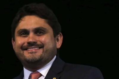 Veja Agora: Juscelino Filho não responde a perguntas da PF sobre caso que apura suspeitas de desvio de emendas no Maranhão
