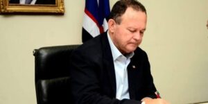 Carlos Brandão comunica à Assembleia mais dez dias de licença