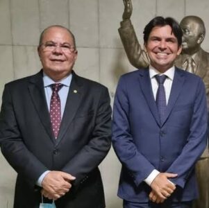 Hildo Rocha e Victor Mendes votam a favor do piso salarial para enfermeiros