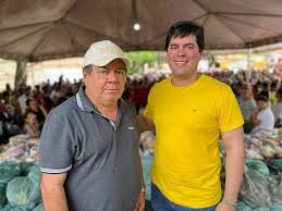 SUSPEITA DE SUPERFATURAMENTO: Prefeito Fufuca Dantas assina três contratos de quase R$ 24 milhões para recuperação de estradas vicinais e pavimentação asfáltica em Alto Alegre do Pindaré