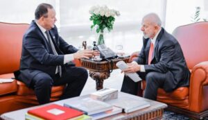 De como Brandão tenta criar canal de articulação própria com Lula…