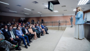 Iracema Vale reconhecida como símbolo da mulher empoderada no MA…