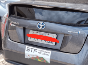 Adesivo em carro do chefe do Ministério Público de Contas do TCE-MA diz que STF é ‘Vergonha nacional’