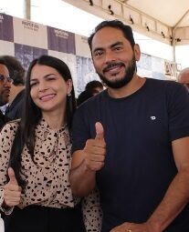“Desejo que ele (Assis Ramos) seja muito feliz, porque eu também serei”, anuncia deputada Janaína ao comunicar separação do prefeito de Imperatriz