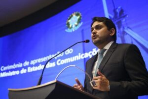 Juscelino Filho reforça parceria com prefeitos maranhenses durante marcha em Brasília