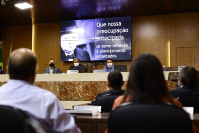 Vereadores discutem LOA 2021 com secretário de Planejamento de São Luís