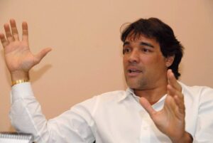 Por prescrição, Justiça encerra queixa-crime de Flávio Dino contra Edinho Lobão
