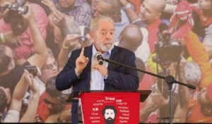 Lula destaca atuação de Flávio Dino em prol da vacinação não só no MA, mas em todo o país
