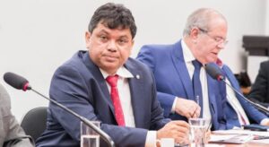 Oito deputados do MA tentaram barrar votação de projeto que dobra pena de corrupção na pandemia