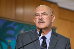 Ex-ministro Milton Ribeiro é preso pela PF em operação contra corrupção no governo Bolsonaro