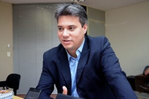Corre pro Anel Viário, Neto Evangelista