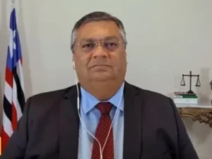 Flávio Dino: Lula é imprescindível, mas não é suficiente para frente ampla