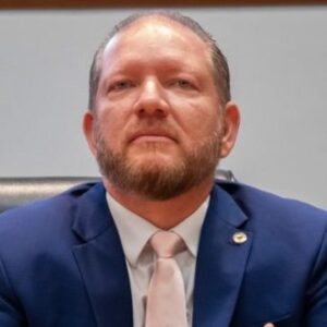 Hélio Soares cobra Othelino e Alema emite nota tardia em defesa do deputado Yglésio no caso do Olho D’água