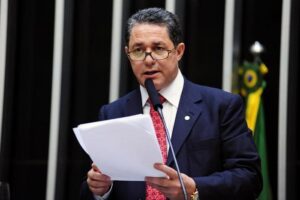 Por unanimidade, TRF-4 derruba sentença de Moro e absolve ex-tesoureiro do PT