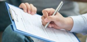 Profusão de pesquisas autofinanciadas gera suspeita de ocultação de contratantes dos levantamentos