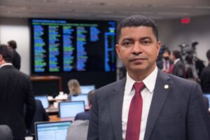 Pelo MA, apenas Bira e Josivaldo JP votam contra mudanças na lei de improbidade