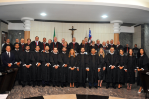 Judiciário maranhense dá posse a 9 novos juízes e 5 novas juízas