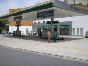 Preço da gasolina fica mais caro a partir de hoje em todo Maranhão e mais 26 estados