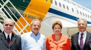 Ex-presidentes já haviam alertado sobre risco à democracia…