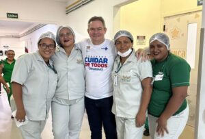 Rafael comemora sucesso do 7º mutirão de cirurgias oftalmológicas em Timon