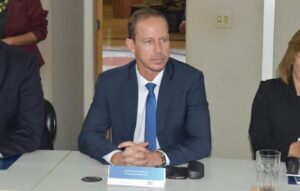 Governistas pressionam por demissão de Cappelli e oposicionistas torcem por permanência