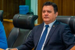 Após um ano, ação que pede condenação de Rigo Teles por nepotismo não avançou