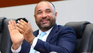 Madeira reúne prefeitos aliados em torno de Roberto Costa…