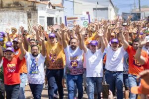 Roberto Costa realiza mega caminhada “Por Amor a Bacabal”