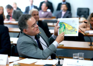 Rocha usa grupos de WhatsApp para manipular comunidades dos Lençóis Maranhenses, revela jornalista