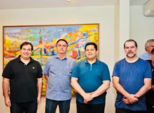 Ninguém solta a mão de ninguém