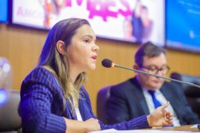 Secretária pede maior prazo para esclarecer vereadores sobre a saúde