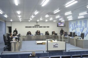 TCE afrouxa cerco contra acumulação indevida de cargos no Maranhão