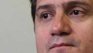 Simplício Araújo pouco aumenta patrimônio