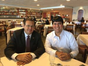André Fufuca é reeleito líder do PP na Câmara