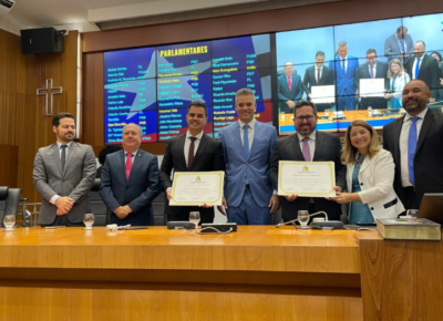 Defensores públicos recebem títulos de cidadãos maranhenses na Assembleia Legislativa