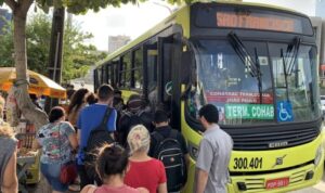 SET e prefeitura mancomunados no descaso ao usuário de ônibus em SLZ…