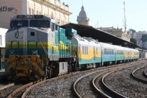 Deslizamento de terra causa suspensão do Trem de Passageiros no MA