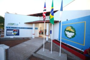 Inauguração de primeira Escola Digna por Flávio Dino completa três anos