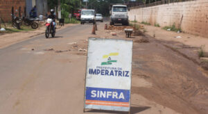 Imperatriz: Recomposição da malha asfáltica e drenagens avançam nos bairros