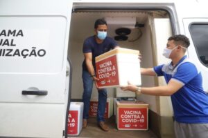 Vacinação avança nos municípios do Maranhão após ‘puxão de orelha’ de Flávio Dino