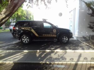 Polícia Federal faz busca e apreensão na sede do Governo do Piauí