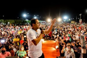 Weverton Rocha lança pré-candidatura ao governo em grande ato político em Imperatriz