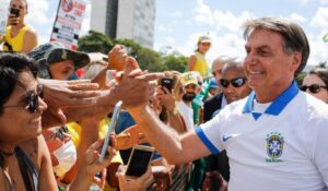 Proposta de Bolsonaro, “isolamento vertical” é rejeitado em todo mundo